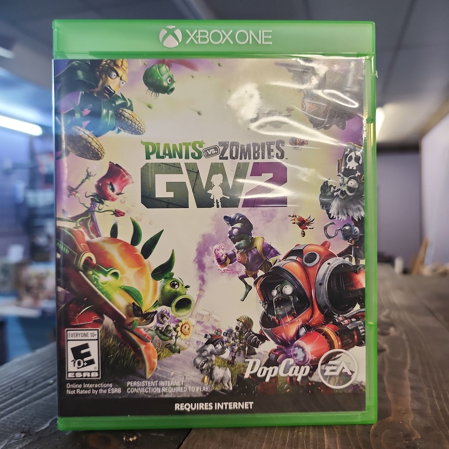 Xbox One - Plants Vs. Zombies: Garden Warfare 2 Retrograde Collectibles CIB, EA, Hero Shooter, Plants Vs Zombies, PopCap Games, Real Time Strategy, RTS, Third Person, Third Preowned Video Game